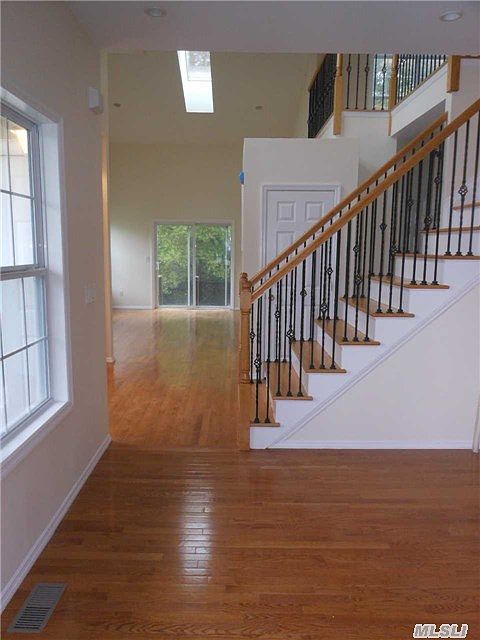 1st image of 119 Kettles Ln