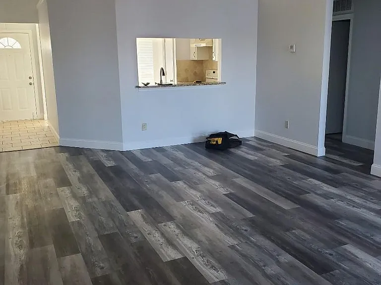 1211 Lakeshore Dr — Photo 3