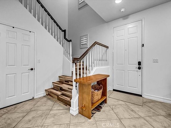 3rd image of 5 Orange Blossom Cir