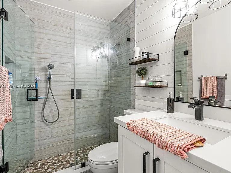 3010 SW 103rd Ave — Photo 8