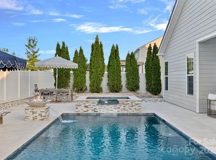 12615 Es Draper Dr, Huntersville, NC 28078