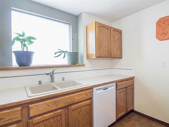 4th image of 10923 E 15th Ave