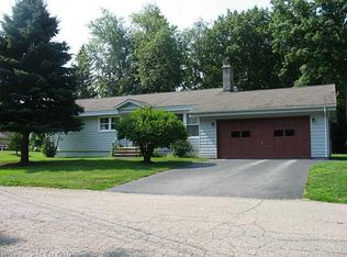 4 Cardinal Ln, Biddeford, ME 04005