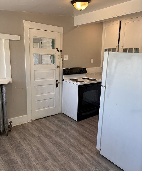 1st image of 1060 Grand Ave APT 7