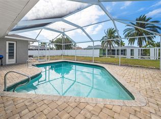 924 SE 15th Ter, Cape Coral, FL 33990
