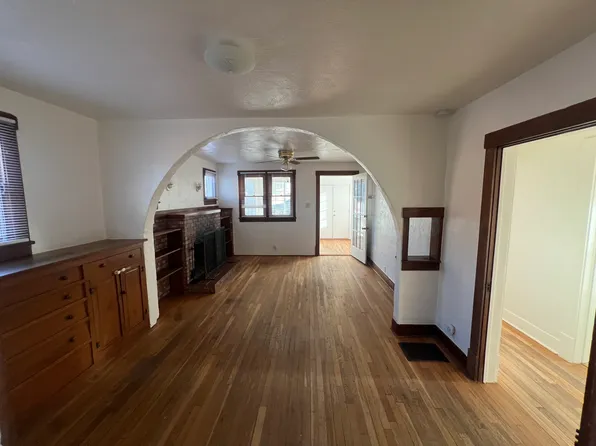 Charming, Updated, and Flexible Bungalow Near UNM & CNM, 2121 Coal Pl SE #A, Albuquerque, NM 87106