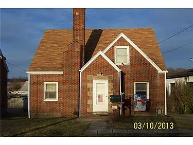 945 Washington Rd photo 1