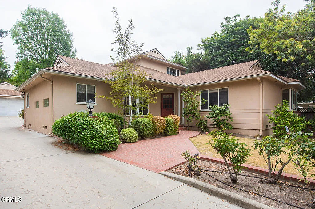 4 bed, 3.0 bath, 2387 sqft, $7,250 — Photo 2