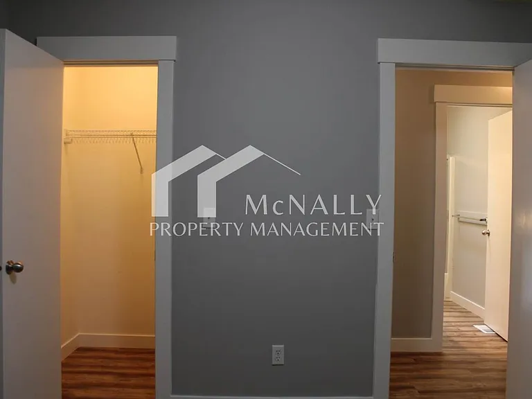 7403 Larkspur Ct — Photo 10