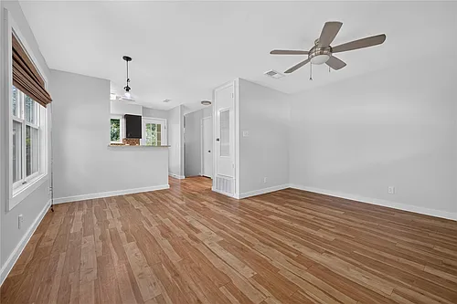 1513 Travis Heights Blvd #A Photo 1