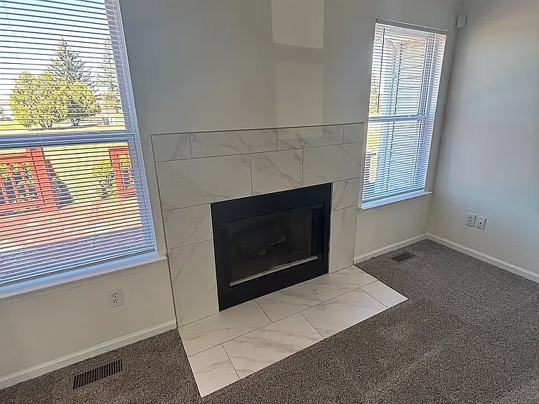 1183 Oaklawn Dr — Photo 8