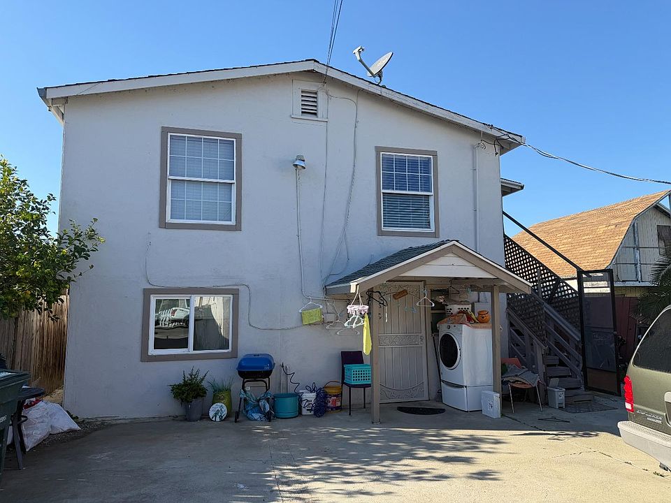 2nd image of 315 Evans Ave