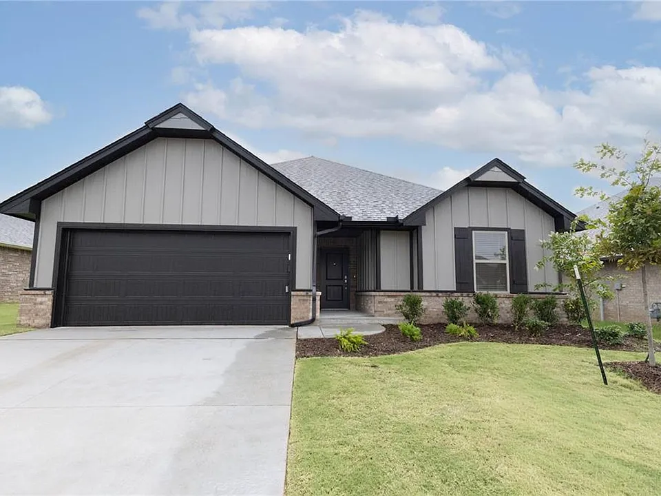 9228 NW 86th Ter