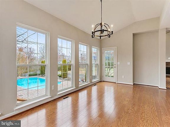 5th image of 20895 Medinah Ct