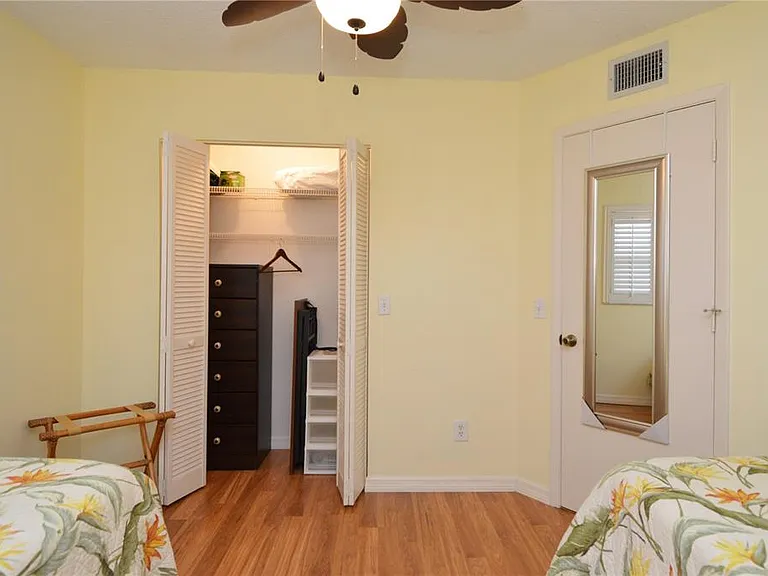 18650 Gulf Blvd #305 — Photo 51