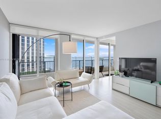 555 NE 15th St APT 11D, Miami, FL 33132