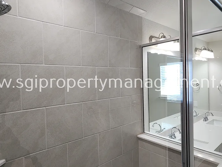 3121 Galveston St — Photo 18