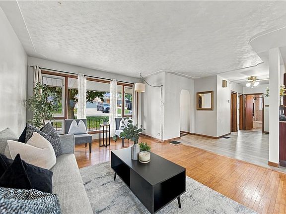 4th image of 52 Victoria St