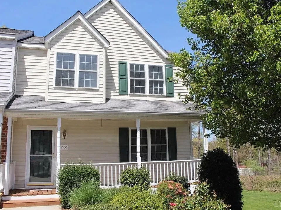 200 Barrington Way