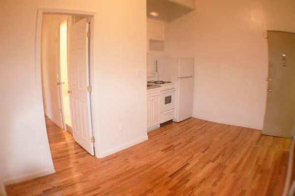 Rented by DSA Realty | media 42