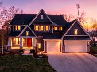 4215 Halstead Bay Ln, Excelsior, MN 55331