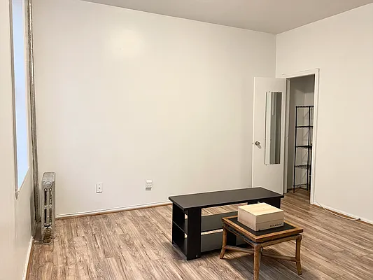 Rented by Compass | media 7