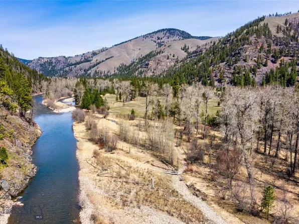 691 Rock Creek Rd, Clinton, MT 59825