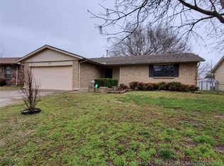 11813 E 62nd St, Broken Arrow, OK 74012