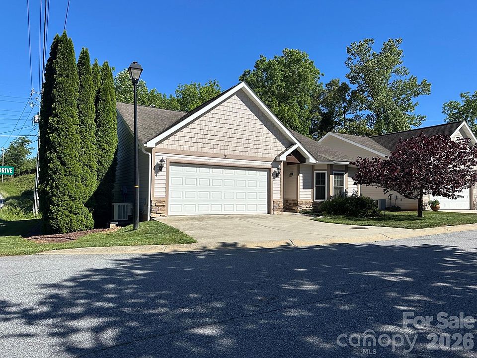 1st image of 29 Kaylor Dr