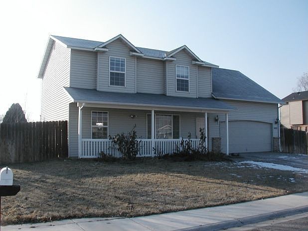 1st image of 1401 W Roberts Pl