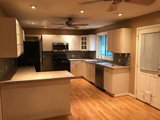 1st image of 501 Catalina Dr
