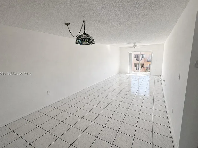 1630 W 46th St #514B — Photo 6
