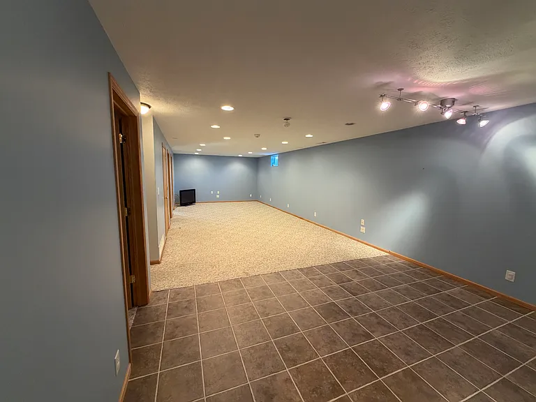 8056 Colby St — Photo 10
