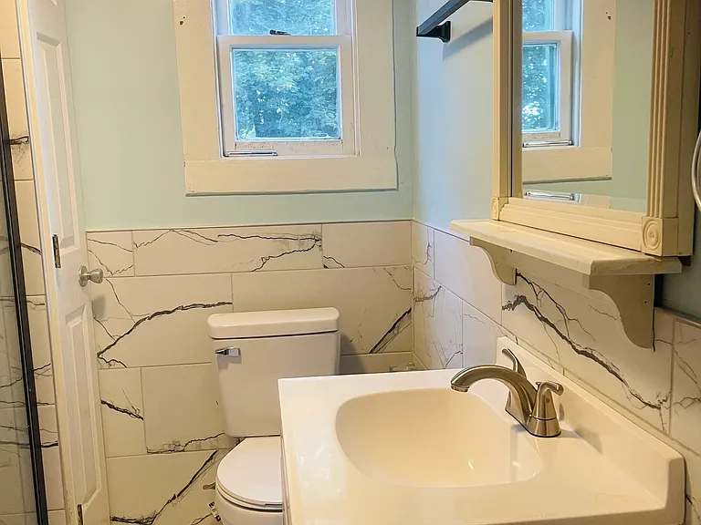 506 Park Ave #2 — Photo 2