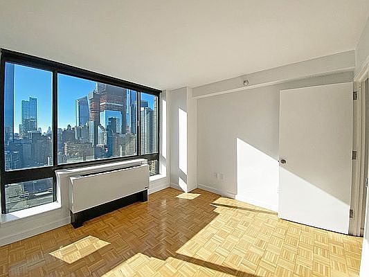 1st image of 350 W 38th St #21A