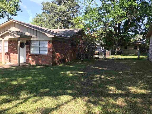 3rd image of 3804-06 Senator Ave
