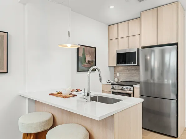 526 Baltic Street 1E image 1 of 43
