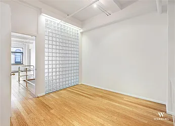 Rented by Warburg