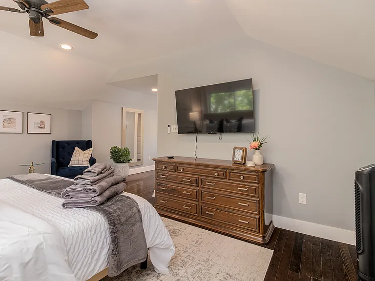23368 Hoover Ave — Photo 26
