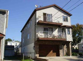 85 W 44th St #1, Bayonne, NJ 07002