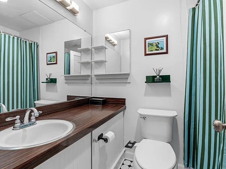 1758 Corcoran St NW #2 — Photo 12