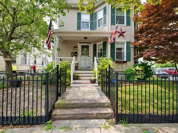 467 Brock Ave, New Bedford, MA 02744