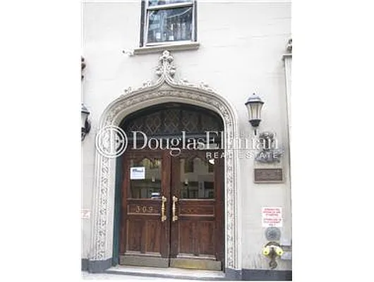 Rented by Douglas Elliman | media 20