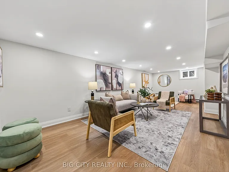 26 Carondale Cres — Photo 36