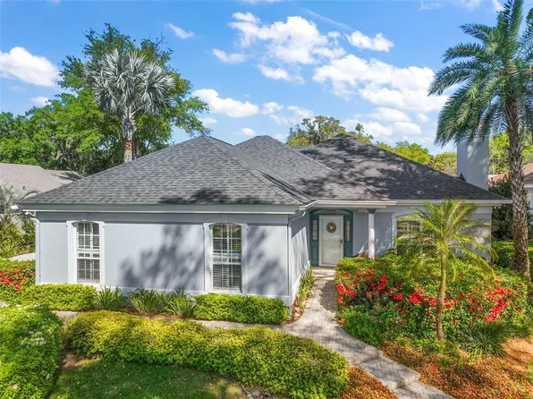 590 S Sandlake Ct, Mount Dora, FL 32757