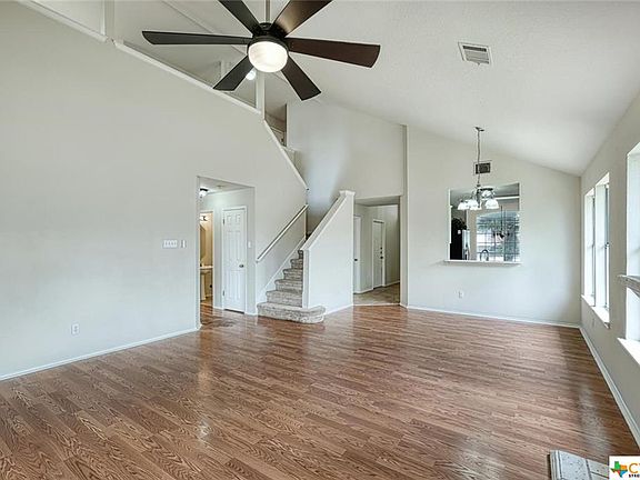 4th image of 14600 Yora Dr