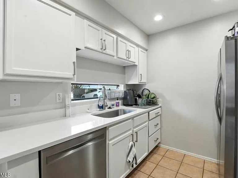 3301 E Earll Dr #107 — Photo 2
