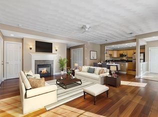 82 Virginia Rd UNIT 404, Lincoln, MA 01773