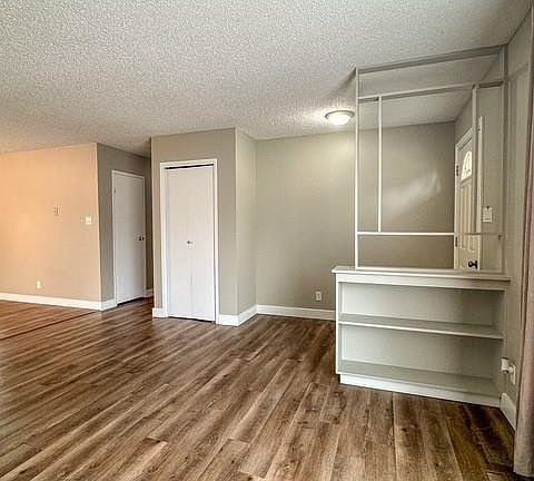 2nd image of 426 Colonel Otter DRIVE