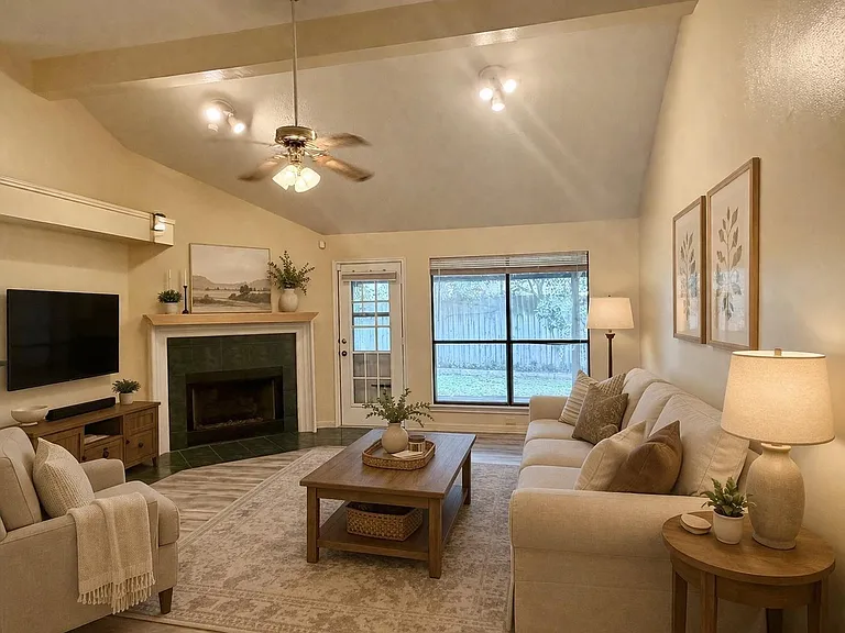 17407 Chamberlain Dr — Photo 9